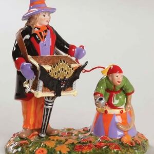 NWT Department 56 Snow. I’ll age “Ghastly Organ Grinder”